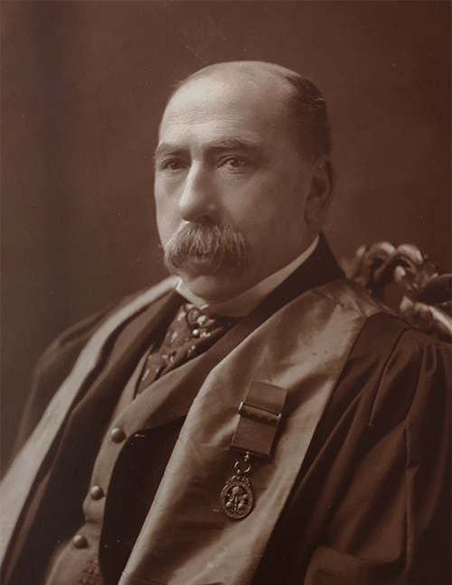 1895 - David Nicolson