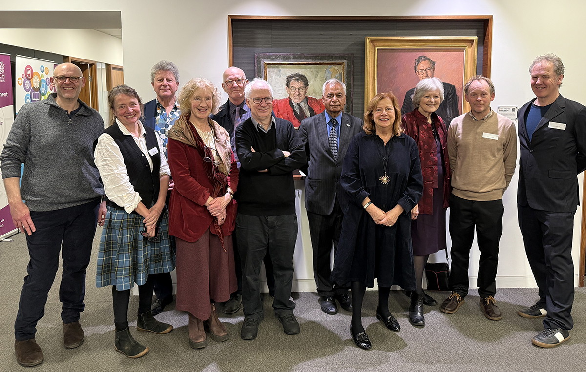 Former RCPsych Presidents with artists who have painted their portraits