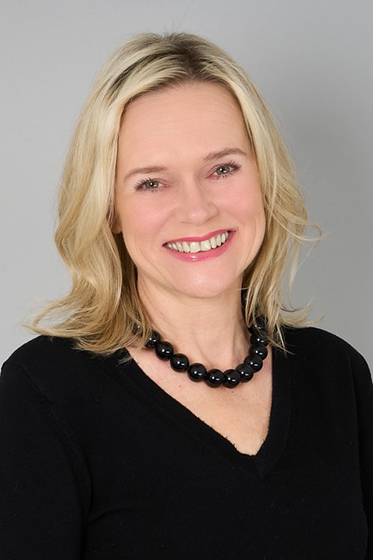 Dr Ewa Wisniewska Young