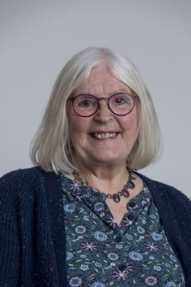 Sheena Foster 373x560